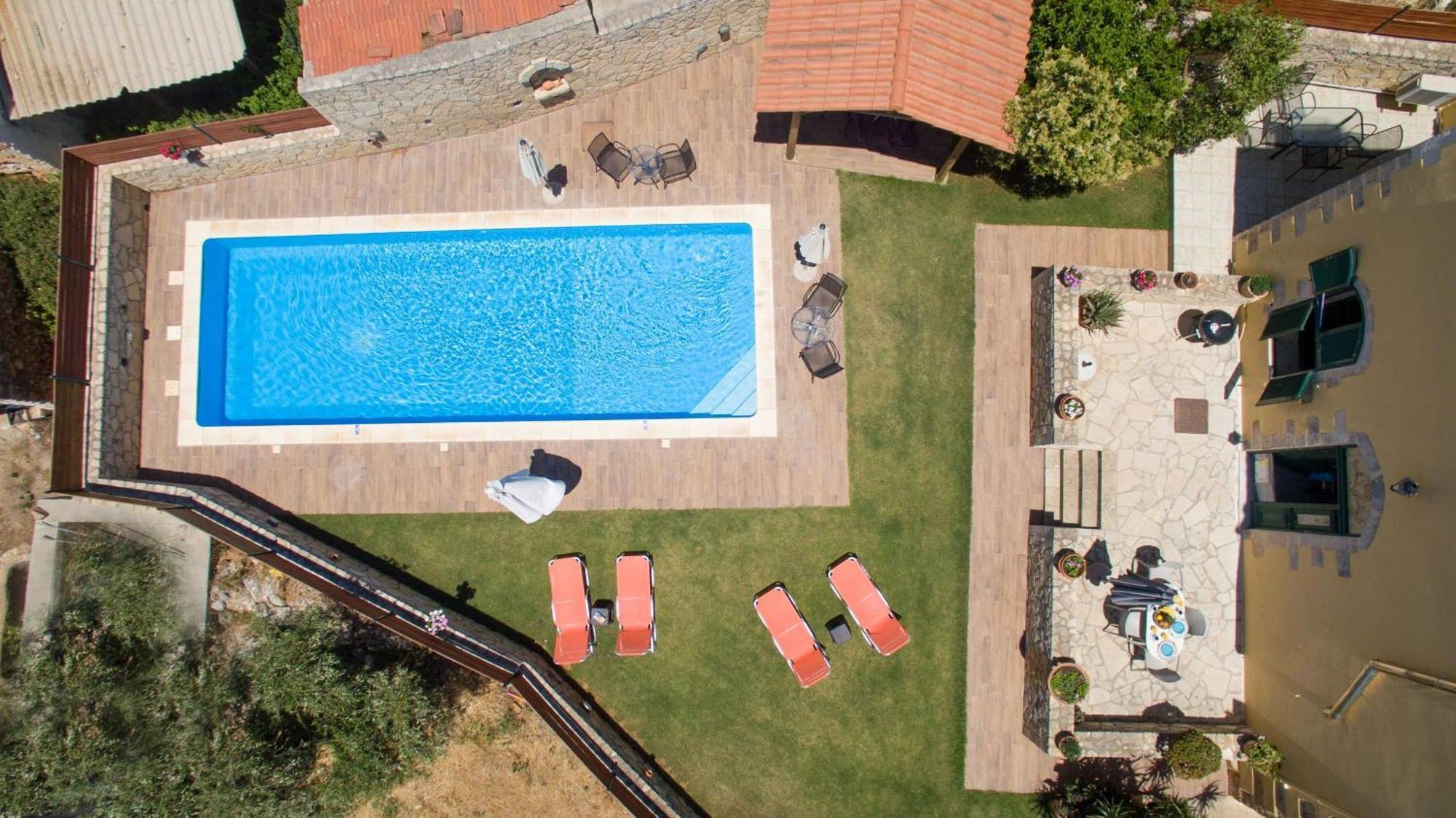 Skandalis Apartments With Pool 코라파키아 외부 사진